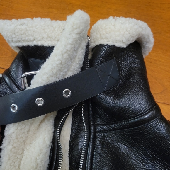 Vigoss Black/Cream Faux Shearling Lined Cropped Jacket | XS - Picture 8 of 9